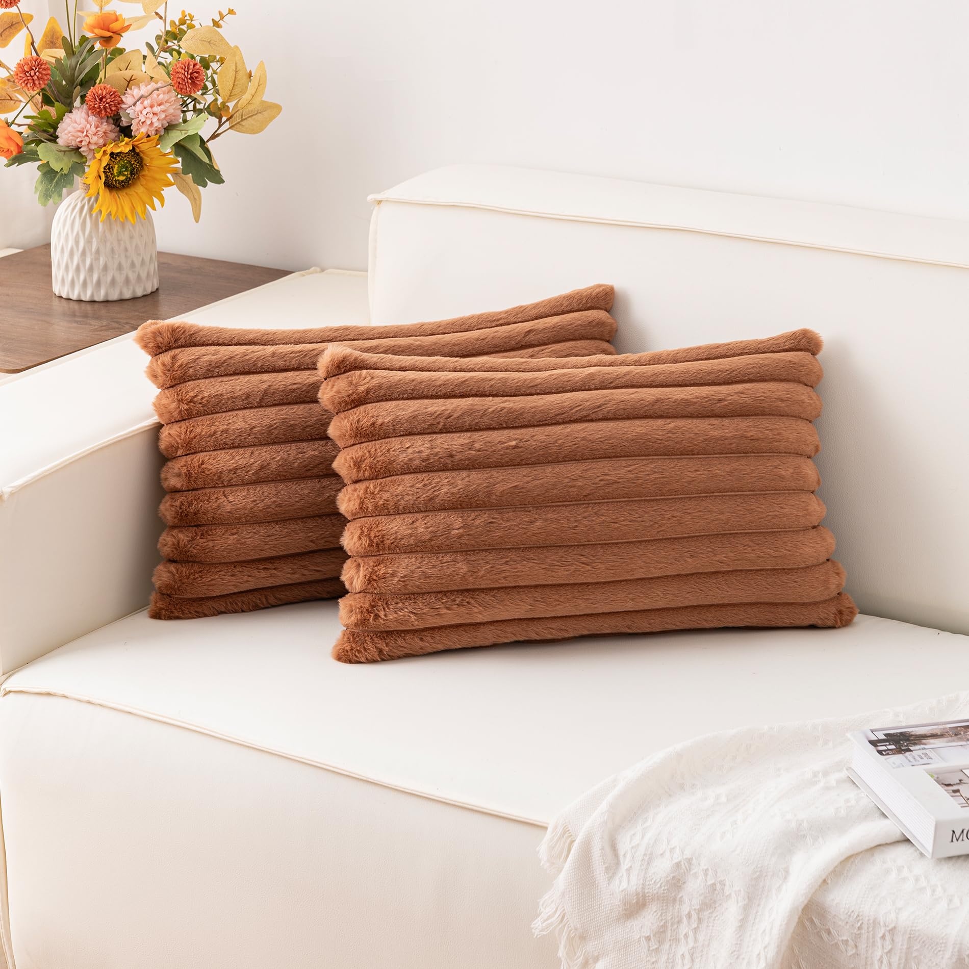 Aegero Pack of 2 Faux Fur Christmas Throw Pillow Covers 18x18 Inch, Soft Plush Striped Neutral Couch Pillow Cover, with Velvet Back Modern Home Decor for Sofa Living Room Couch Bed Cream White